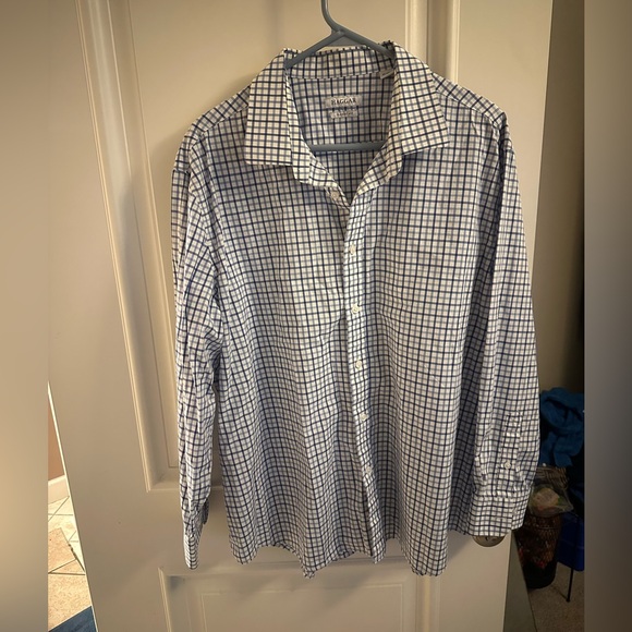 Haggar Other - Haggar Men's White and Blue Plaid long sleeve Dress Shirt
